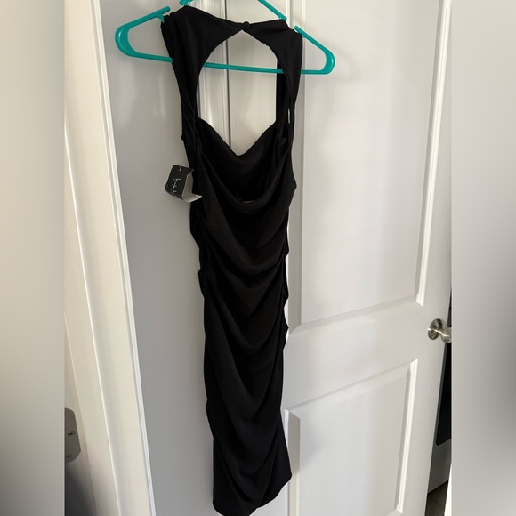 Nicole Miller Elegant Black Attire - Picture 2 of 6